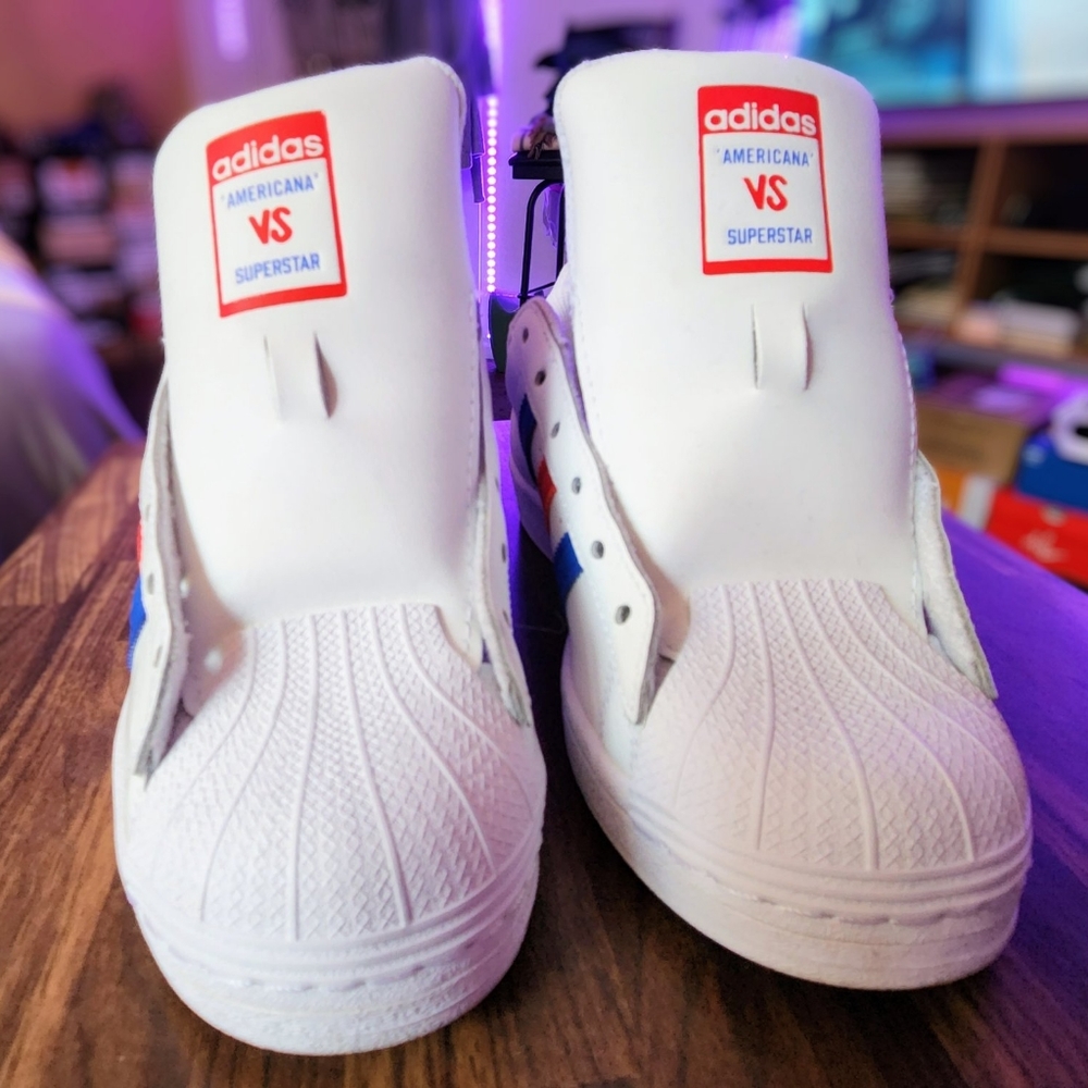 ADIDAS - Picture 4 of 7